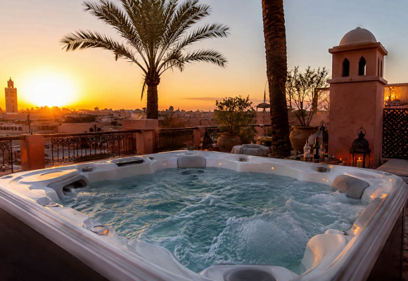  Spa et Jacuzzi au Maroc : Guide Complet pour Choisir, Installer et Entretenir votre jacuzzi